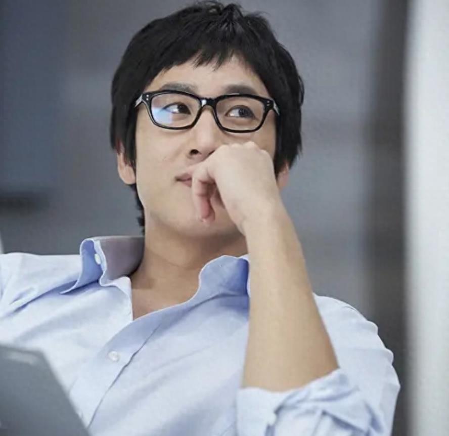 劉亞仁最新消息揭秘,獲取藝人動(dòng)態(tài)步驟指南,適合初學(xué)者與進(jìn)階用戶!