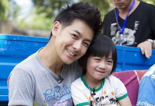 林志穎雙胞胎萌寶成長記,歲月靜好,近照展現成長風采