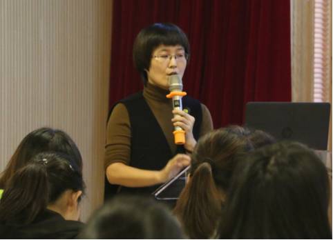 許建演員,許建演員，小巷深處的獨特魅力