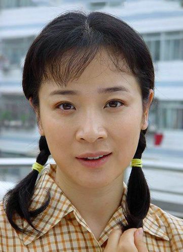 四區演員的角色定位與多維表達藝術探討