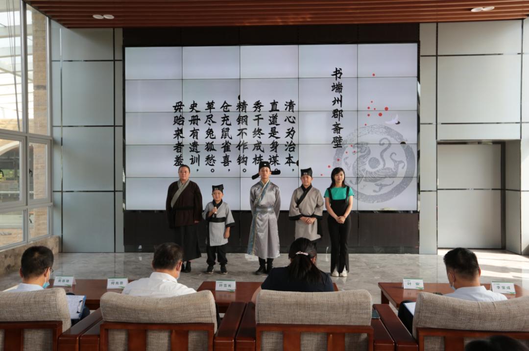 廉政之聲，小巷深處的演講與獨(dú)特小店的廉政故事