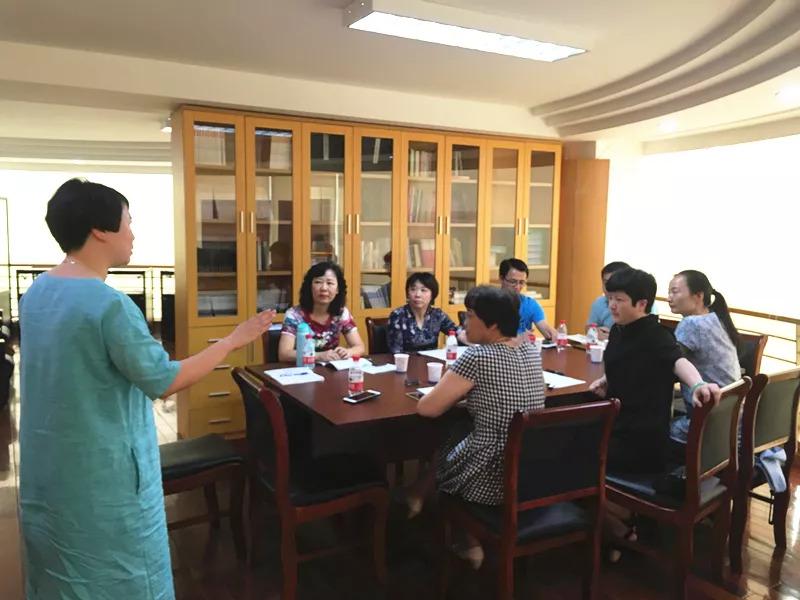 廉政之聲,小巷深處的演講與獨(dú)特小店的廉政故事