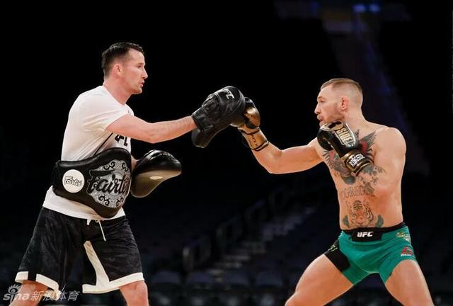 康納賽場風采，激情與友情的碰撞故事視頻回顧