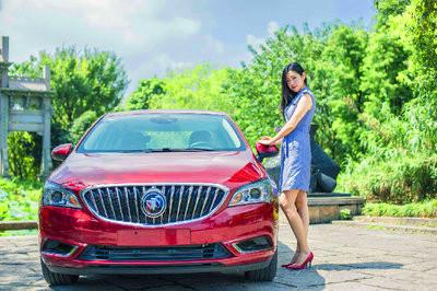 探索隱藏版特色小店，最新君威分體式帶你領略小巷獨特風味