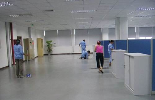 最新辦公室保潔員工作深度解析，多維度探討職責(zé)與角色