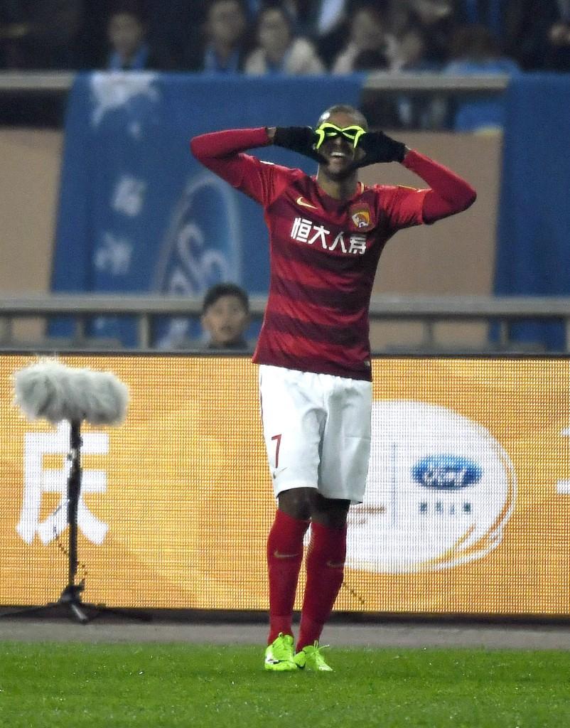 蘇寧足球比賽最新動(dòng)態(tài)，綠色征途，踏足自然美景，探尋內(nèi)心寧靜