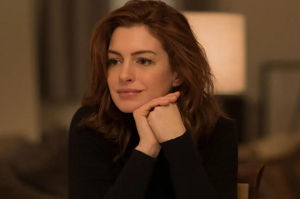 『2025中長發(fā)最新發(fā)型女，時尚趨勢與造型指南大揭秘』