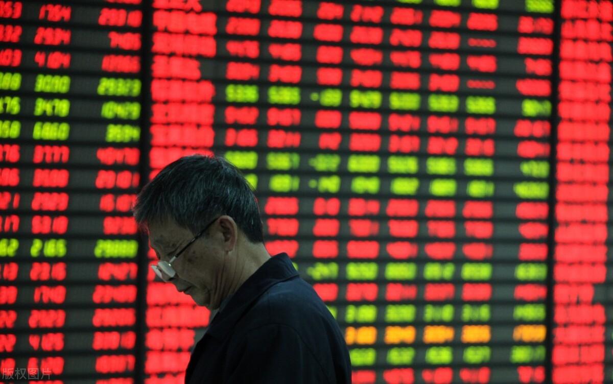 今日股市創(chuàng)業(yè)板動態(tài)，時代浪潮與市場脈搏同步更新