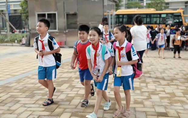 南沙區原民辦教師最新公示情況揭秘，科技重塑教育篇章