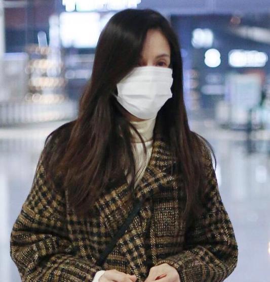 李若彤最新動(dòng)態(tài)揭秘，小巷深處的獨(dú)特風(fēng)情小店探秘之旅