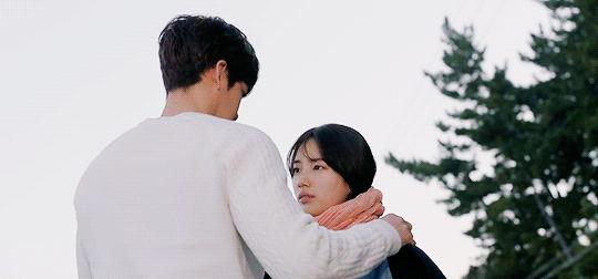 千百最新網站,友情紐帶與家的溫暖的溫馨日常故事