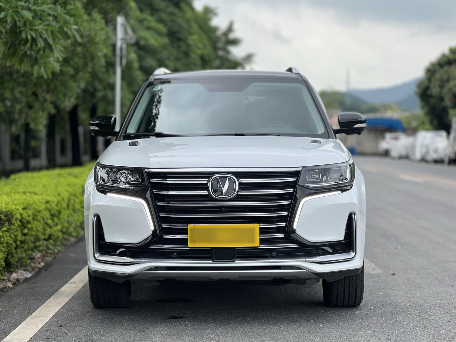 長(zhǎng)安CS95最新款,駛向自然,探尋內(nèi)心寧?kù)o