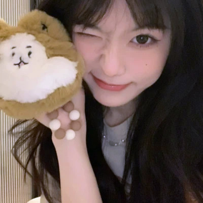 女生頭像最新潮流趨勢，自信、學習與變化的力量 2025年風采展現