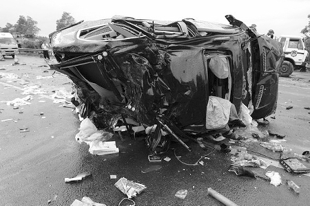 開陽車禍最新動態，事故原因探討與應對策略探討