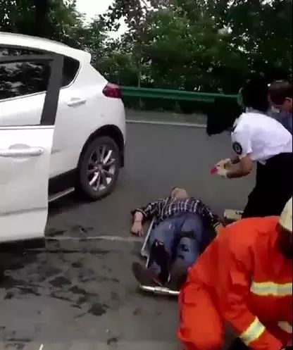 鄂州車禍最新消息及巷弄深處的獨特風味揭秘