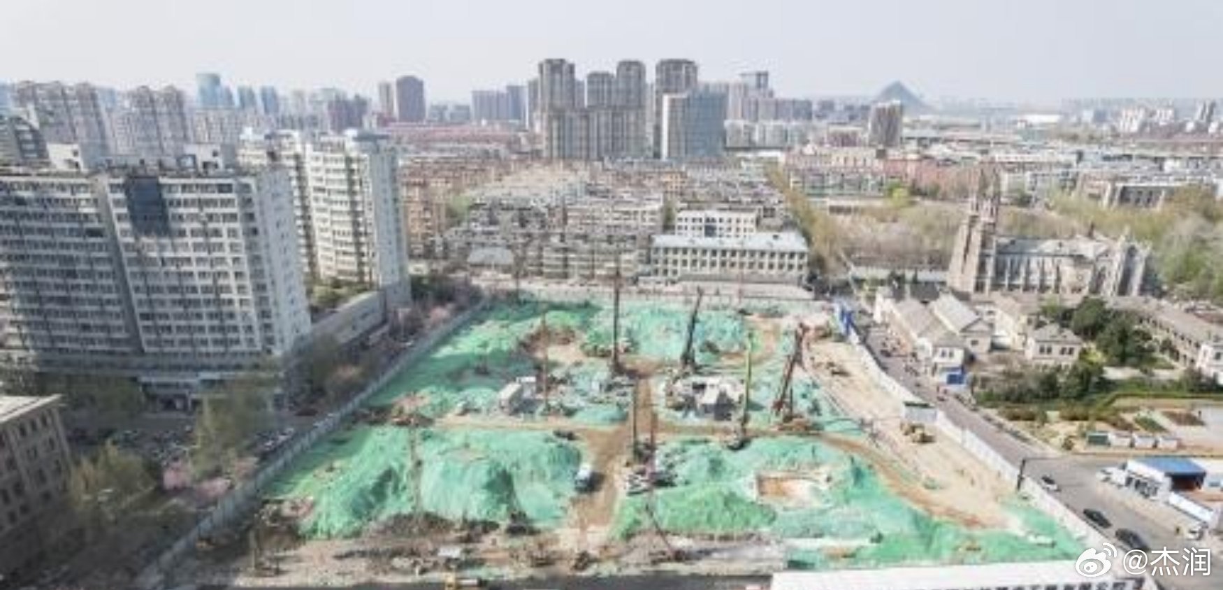 濟(jì)南水游城，科技重塑水游生活，前沿動(dòng)態(tài)引領(lǐng)未來(lái)發(fā)展