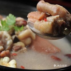 洪湖蓮藕最新批發價新鮮到貨，火熱搶購中！