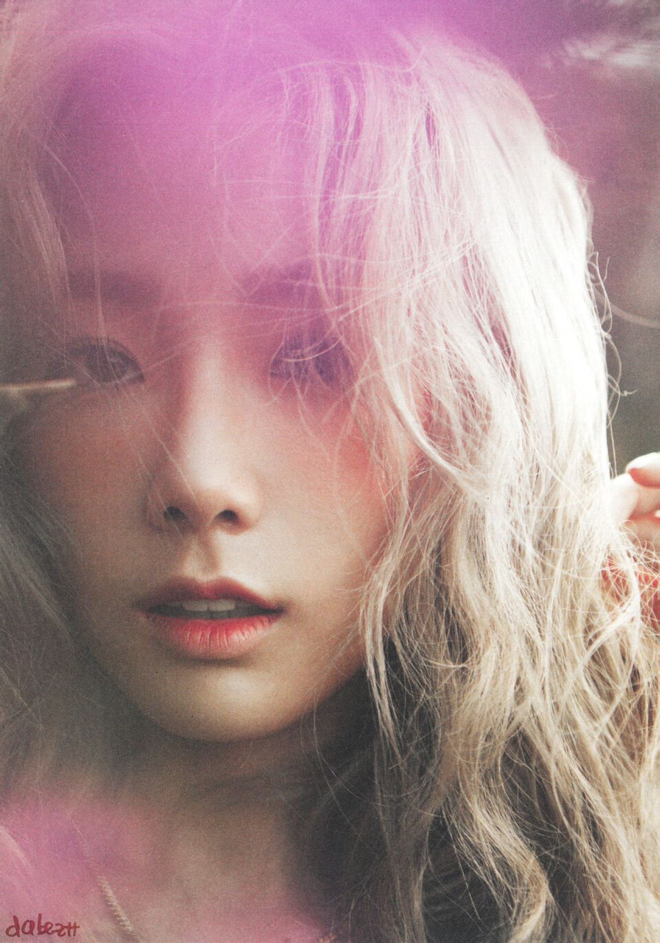 金泰妍最新專輯圖片揭秘,小巷深處的音樂寶藏與獨(dú)特風(fēng)情