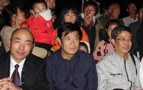 鹽山超市招工信息更新,小巷特色小店探索之旅開啟!