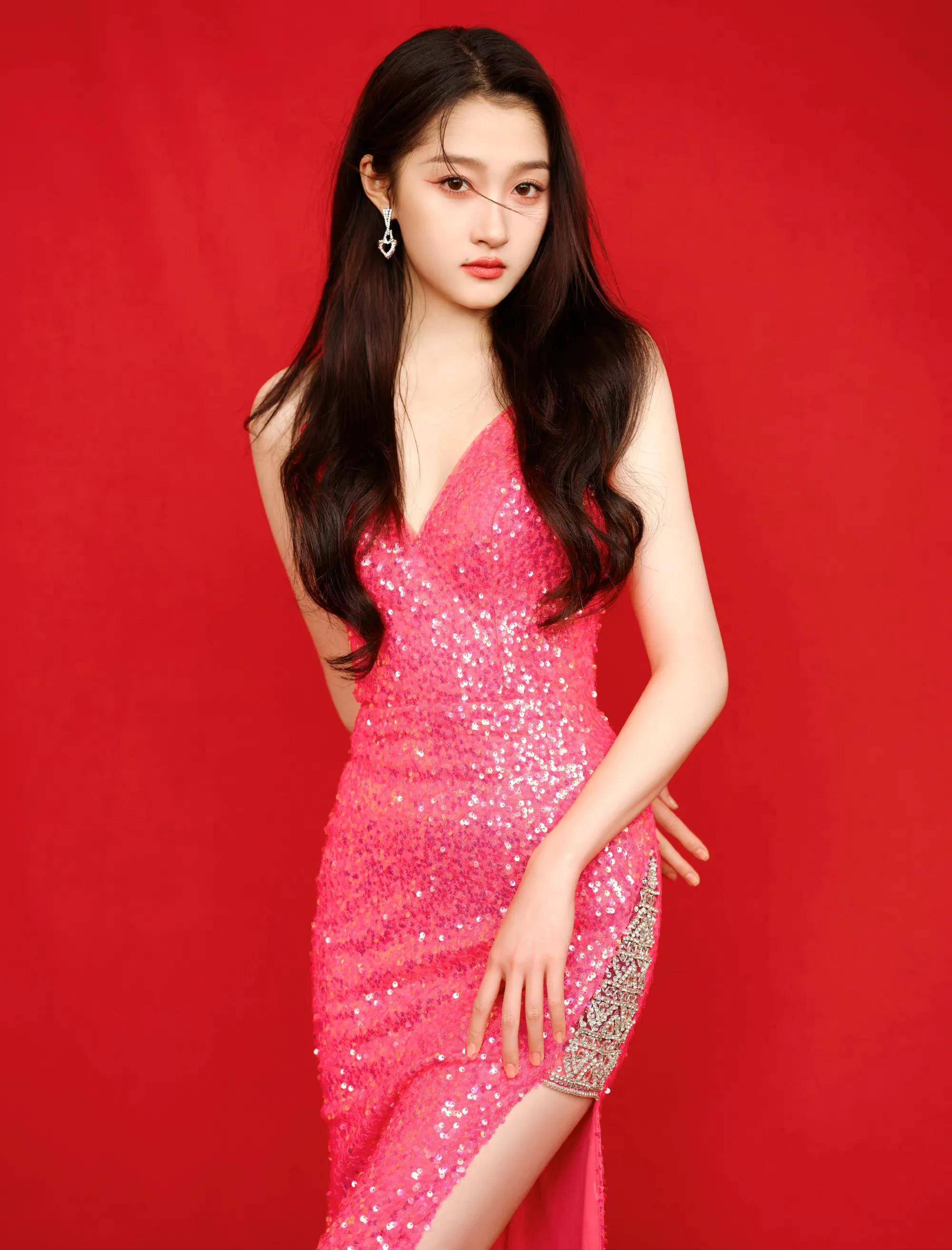 關曉彤最新寫真圖片欣賞與獲取指南