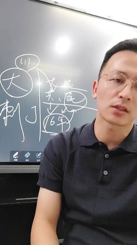 譚林長附體最新視頻，變化中的學(xué)習(xí)之旅，自信展現(xiàn)成就感的源泉