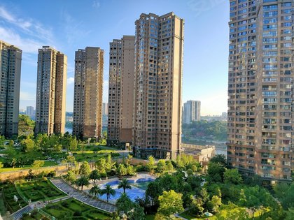 宏創龍灣半島最新動態,科技革新引領未來生活體驗