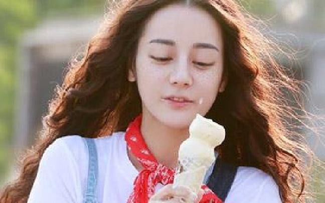 熱巴微博最新圖片,學(xué)習(xí)變化的力量,自信成就旅程的閃耀瞬間