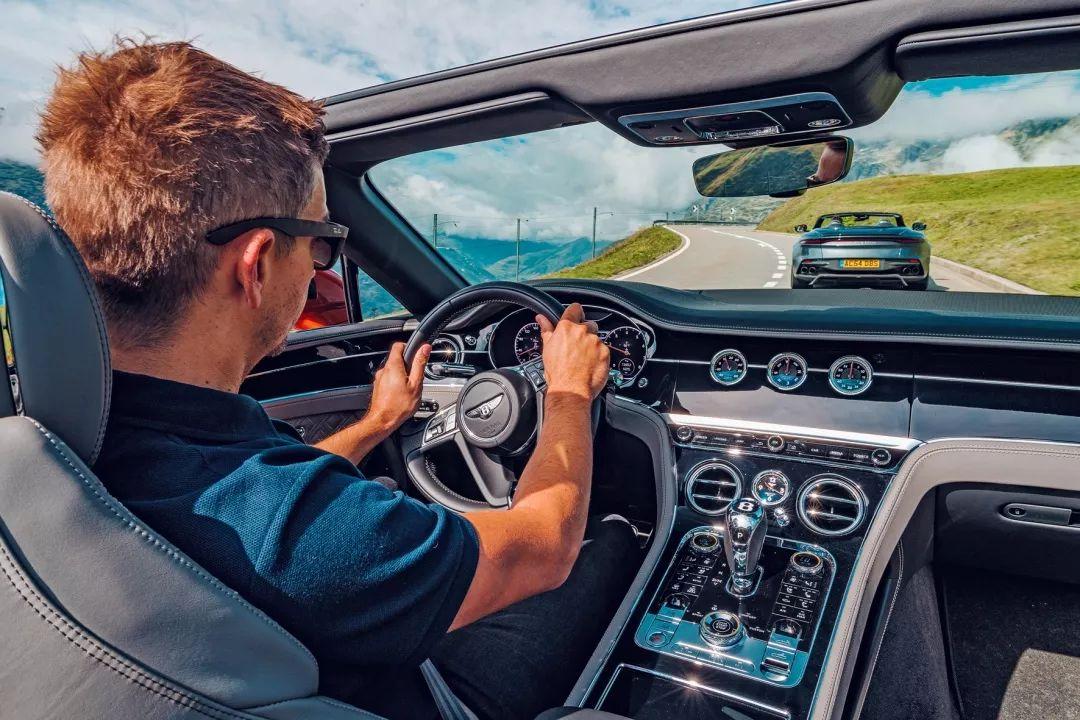 英倫對決最新預告片，友情與陪伴的英倫之旅首發亮相