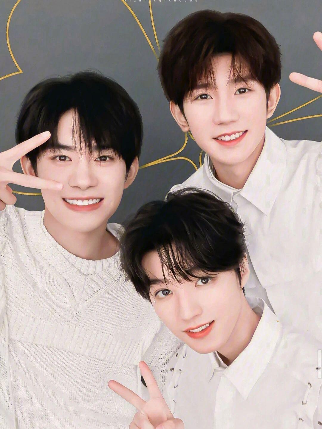 王源最新高清照片曝光,絕美瞬間一網(wǎng)打盡!