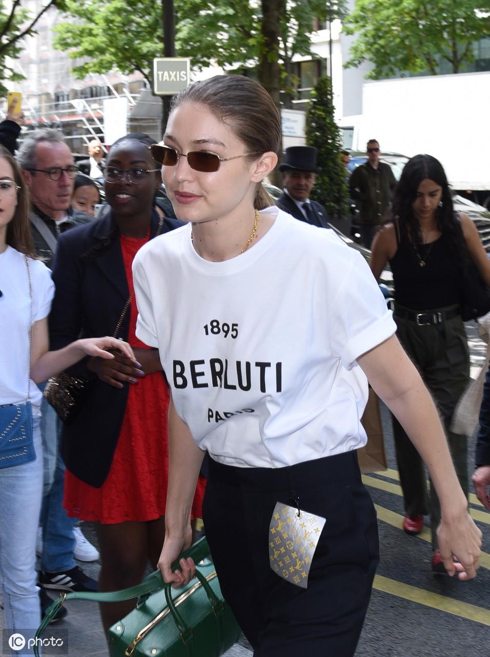 揭秘時尚背后的溫馨日常,超模Gigi最新街拍